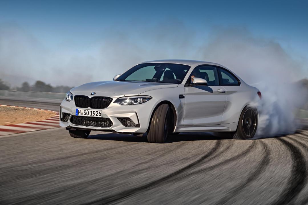  پشت فرمان  بی ام و M2 کاپتیشن BMW M2 Competition F87 !