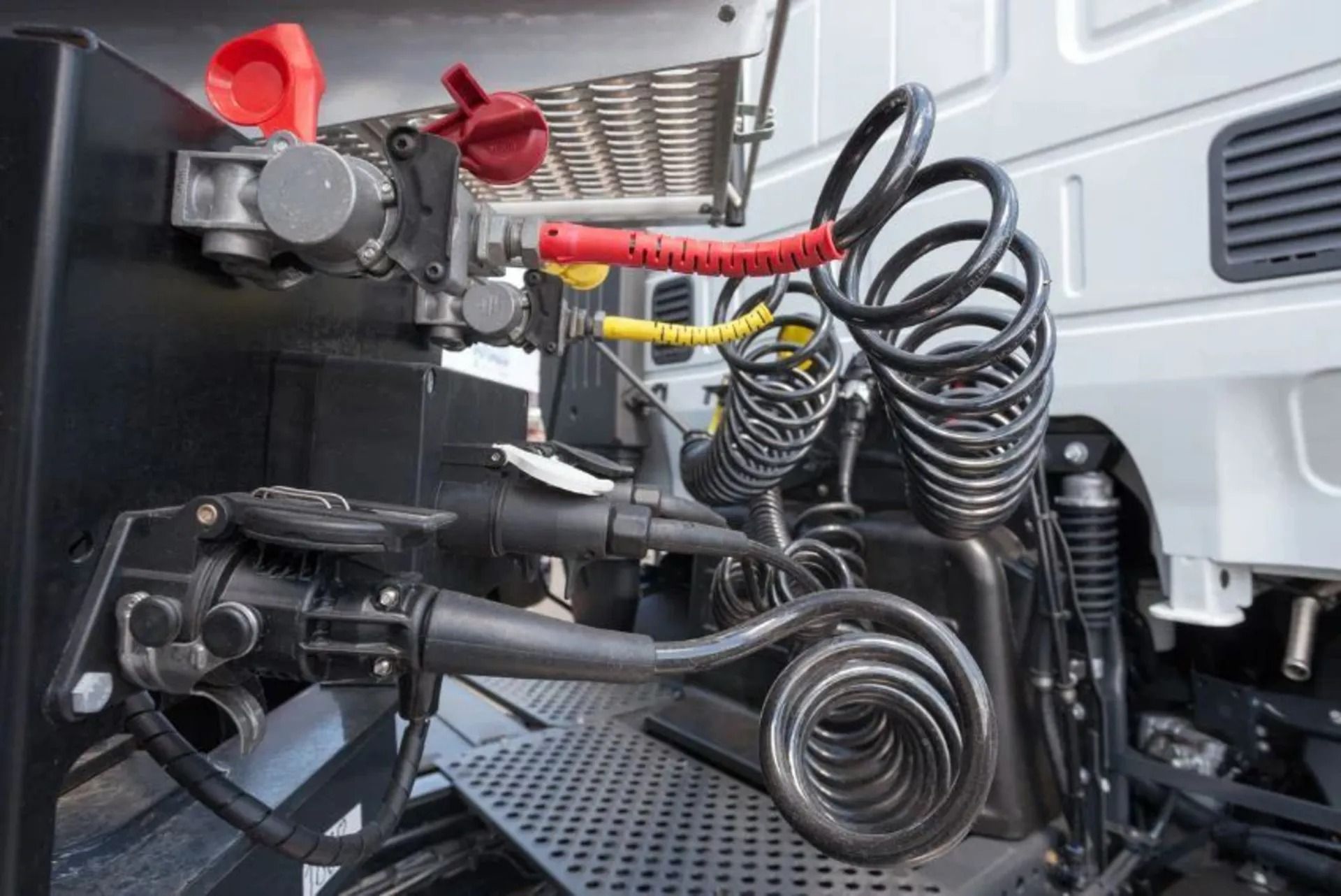 ترمز بادی کامیون