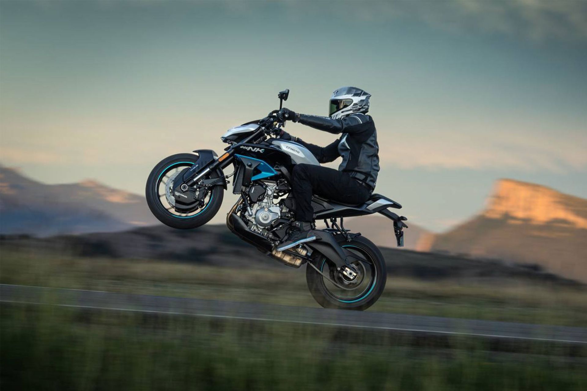 موتورسیکلت چینی CFMoto 675NK