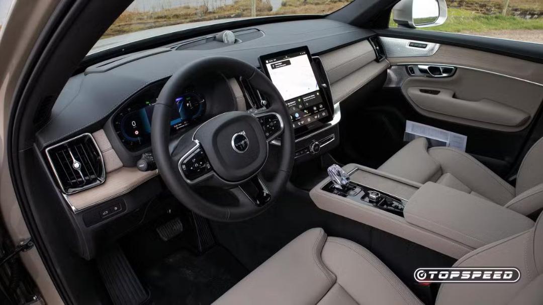 داشبورد ولوو XC90