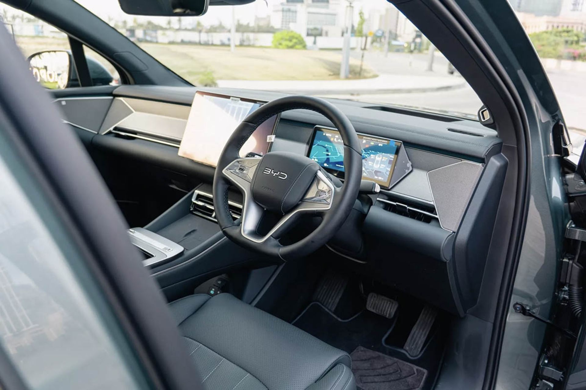 بی‌وای‌دی سی‌لاین ۸