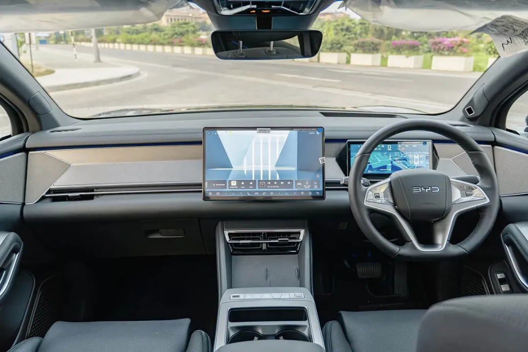 بی‌وای‌دی سی‌لاین ۸