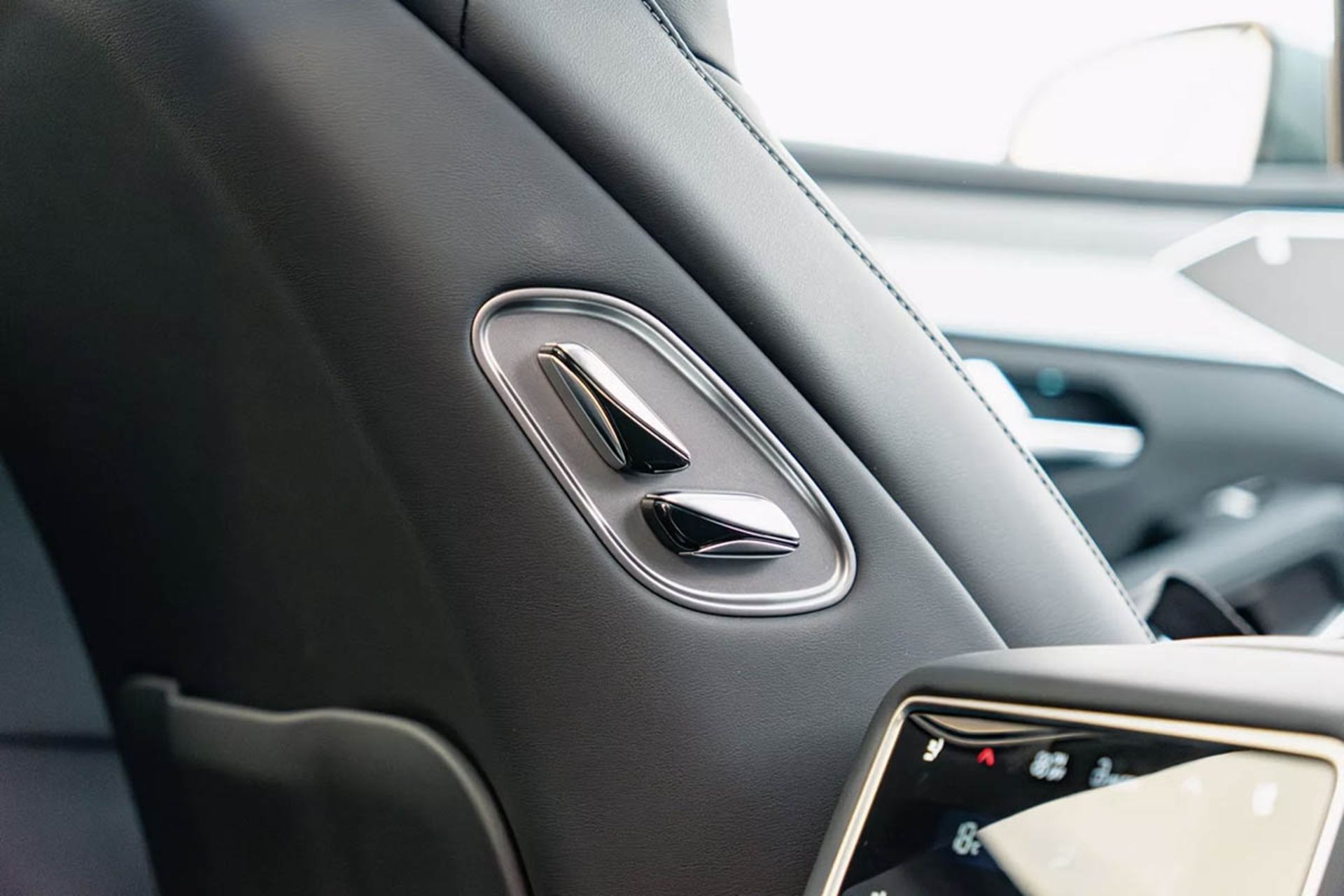 بی‌وای‌دی سی‌لاین ۸