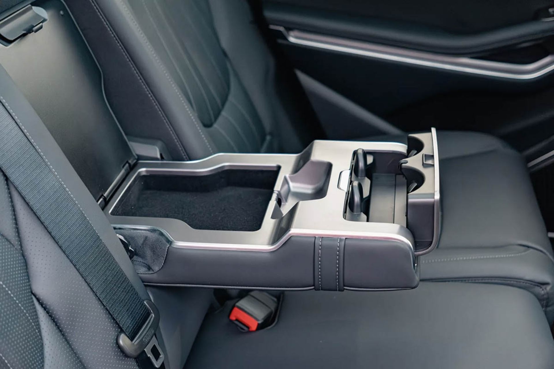 بی‌وای‌دی سی‌لاین ۸