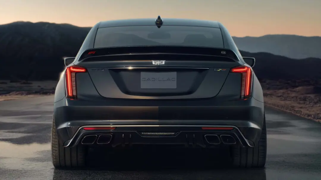 کادیلاک CT5-V بلک‌وینگ نسخه F1