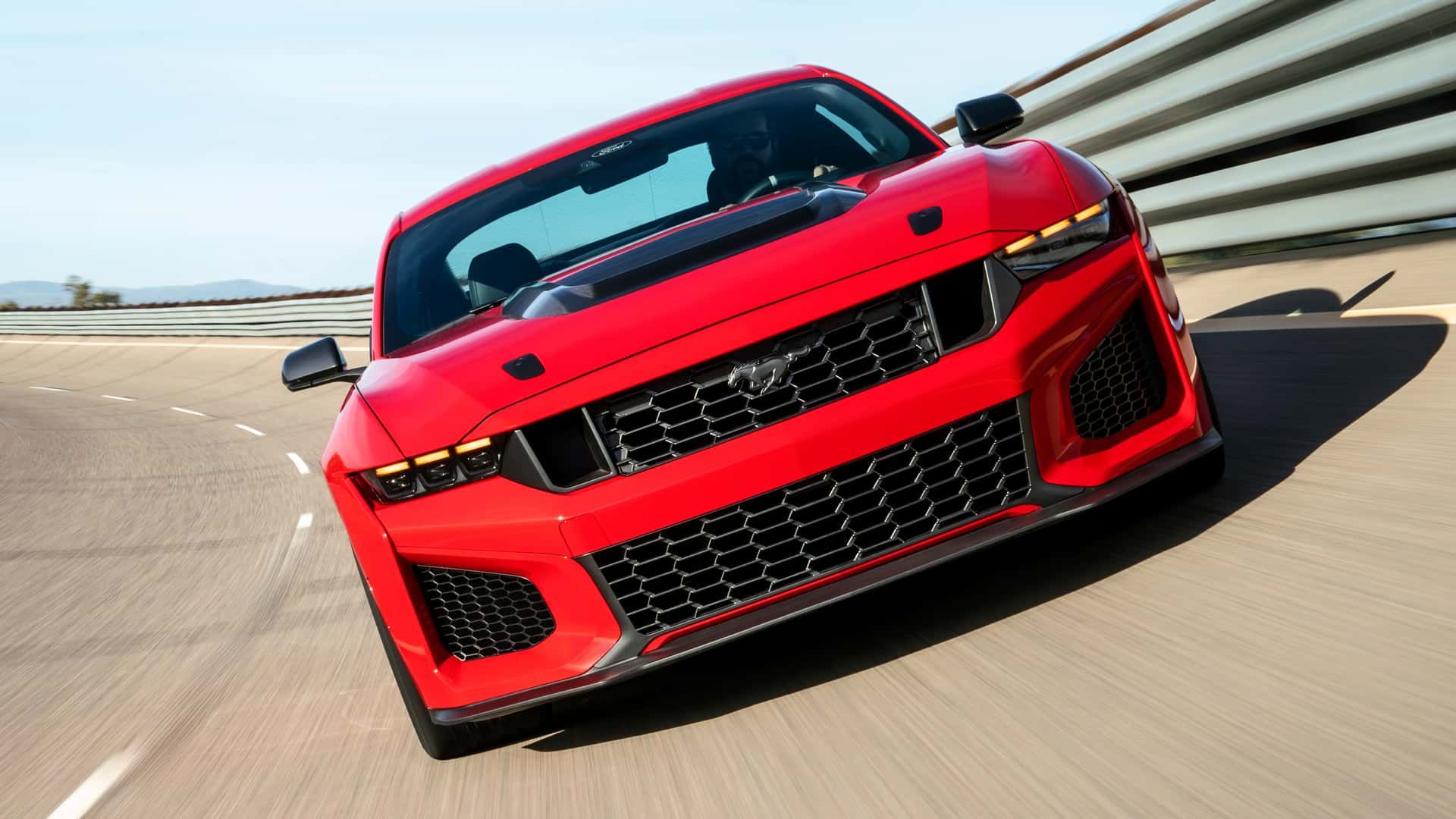 موستانگ دارک هورس SC 