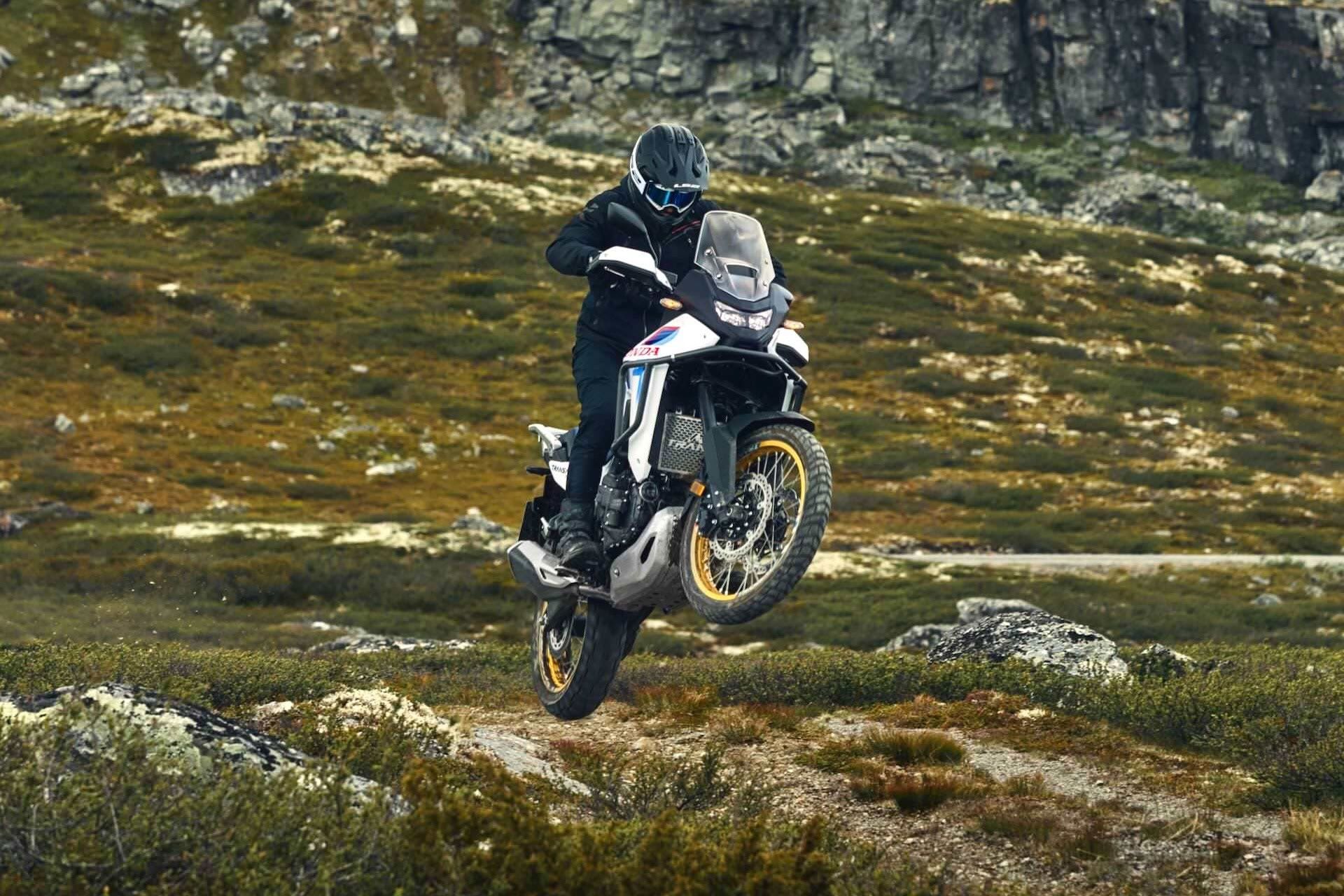 سواری موتورسیکلت هوندا xl750 ترنس آلپ