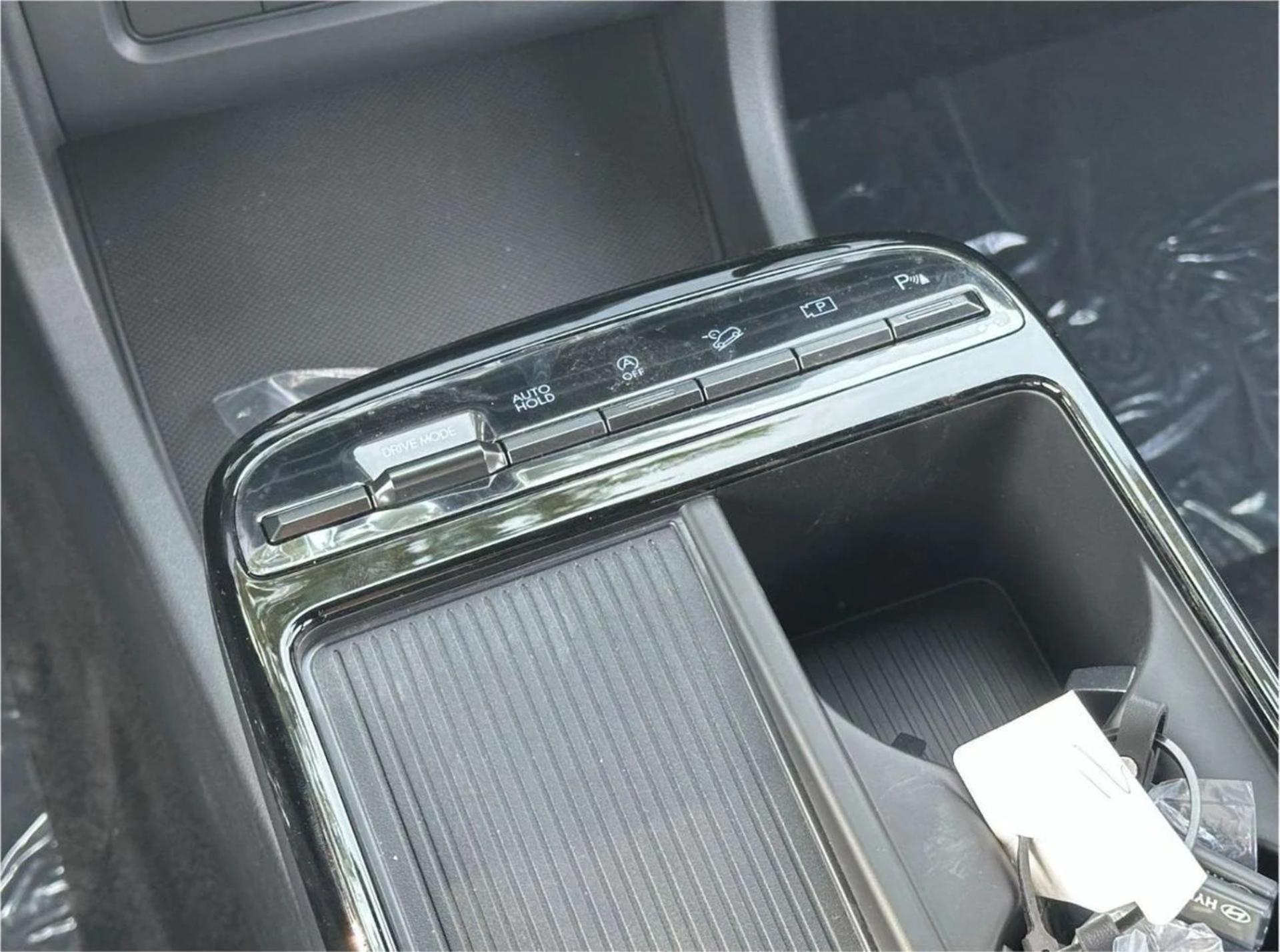 کنسول هیوندای توسان N لاین وارداتی