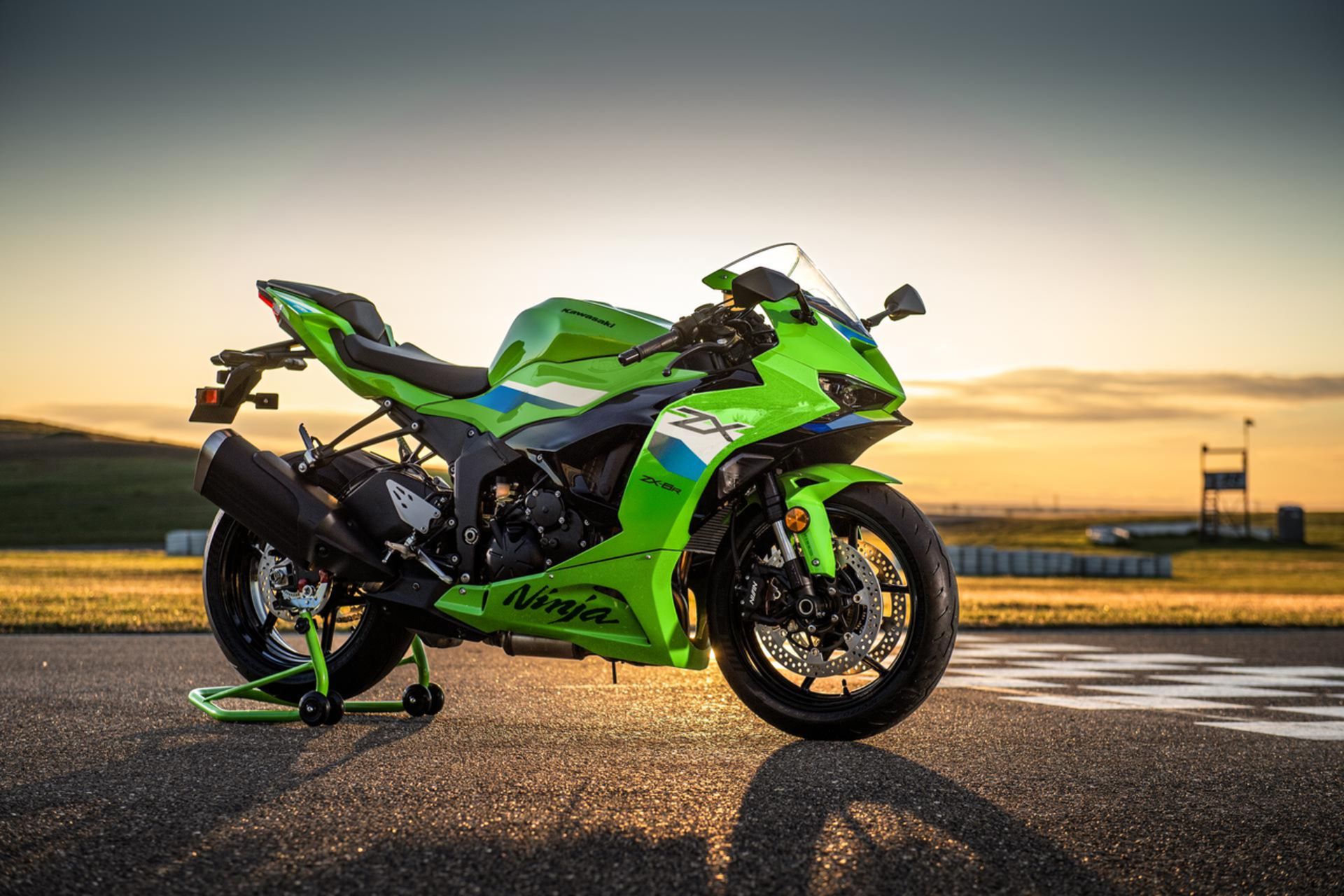 موتورسیکلت کاوازاکی ZX-6R 2026