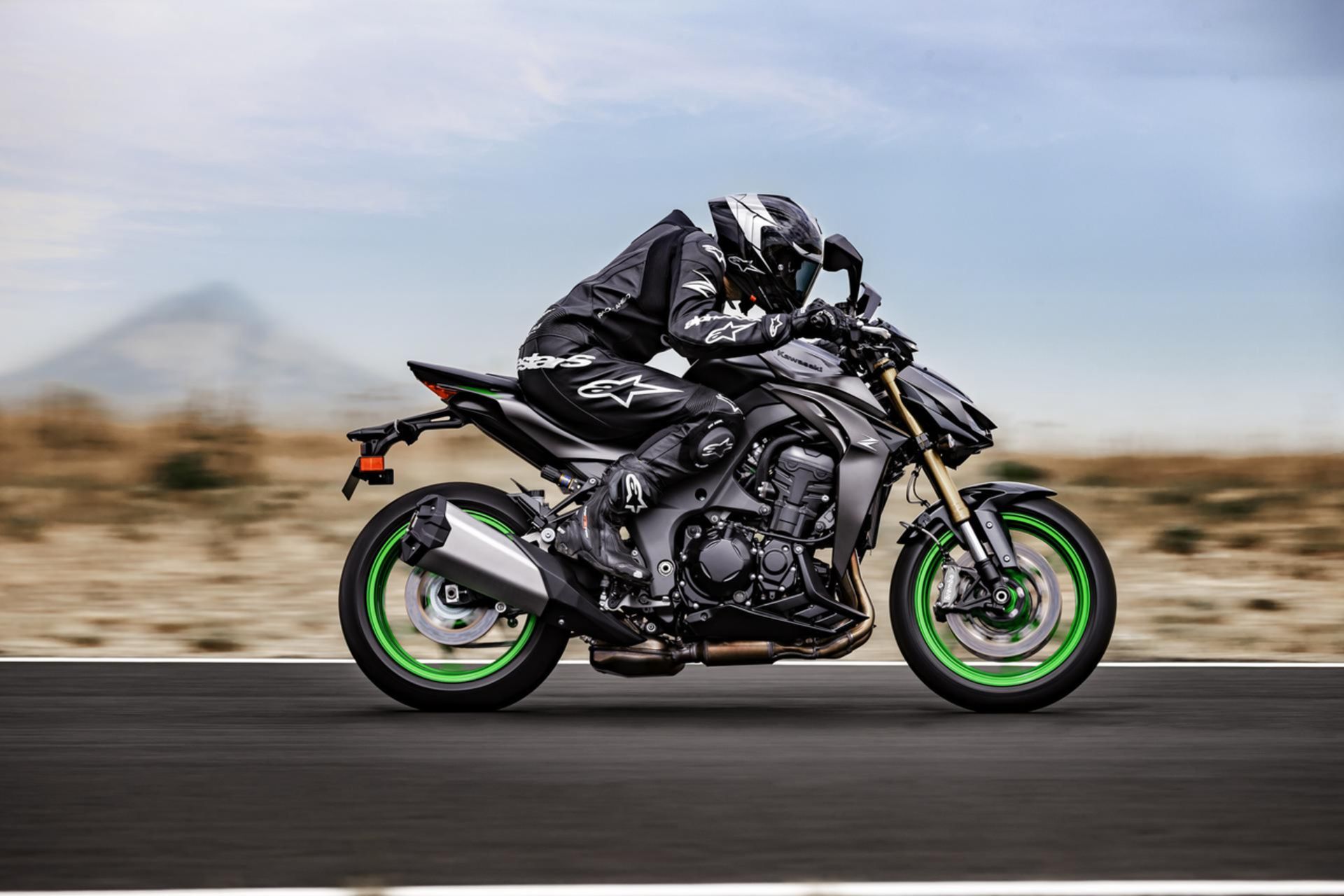 سوپر موتورسیکلت کاوازاکی z1100 se