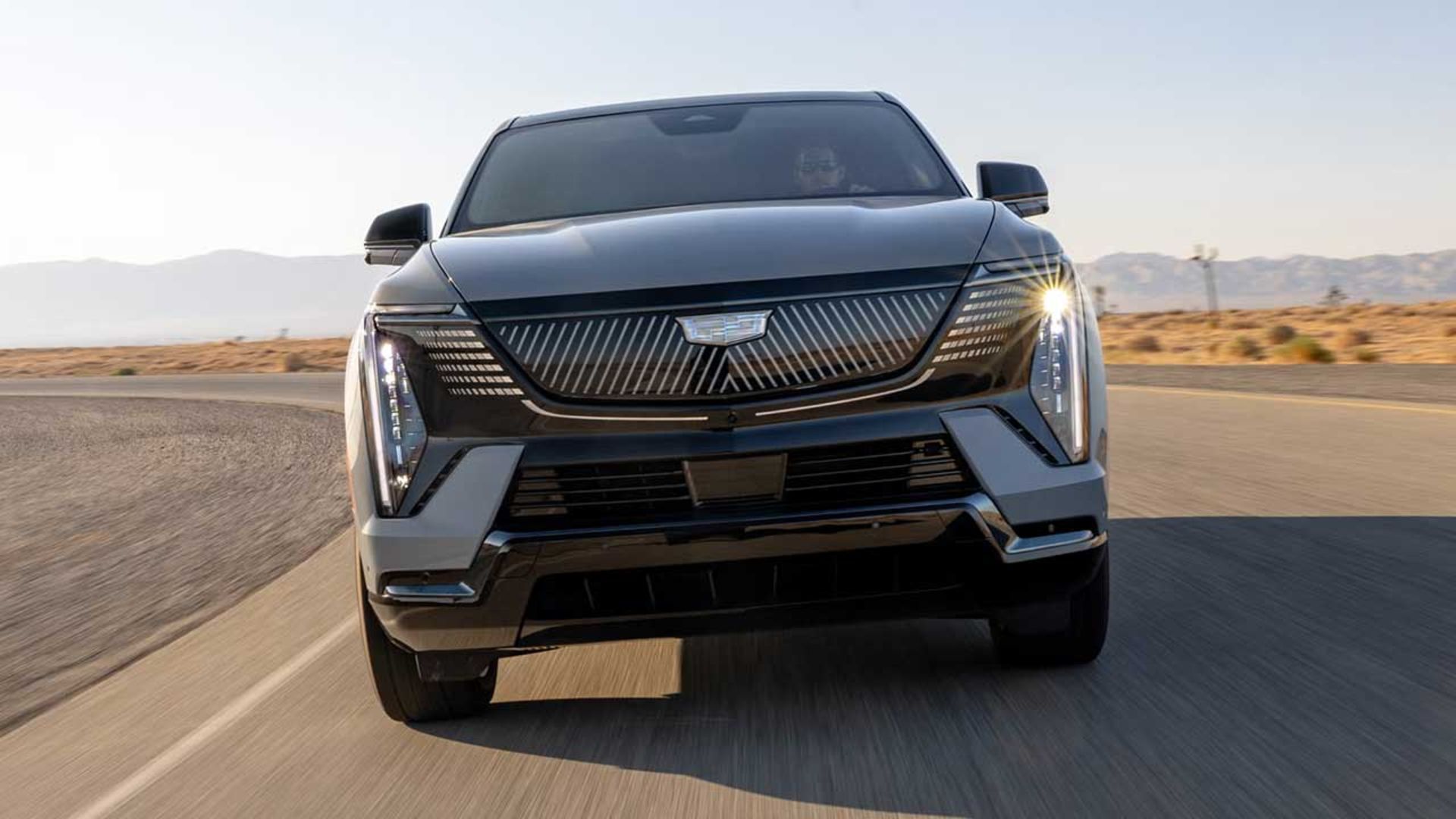 کادیلاک اسکالید IQ