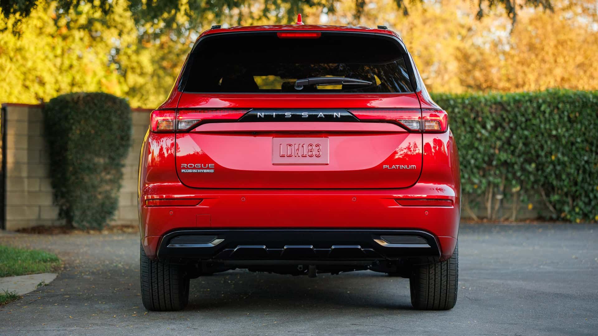 نیسان روگ پلاگین‌هیبرید