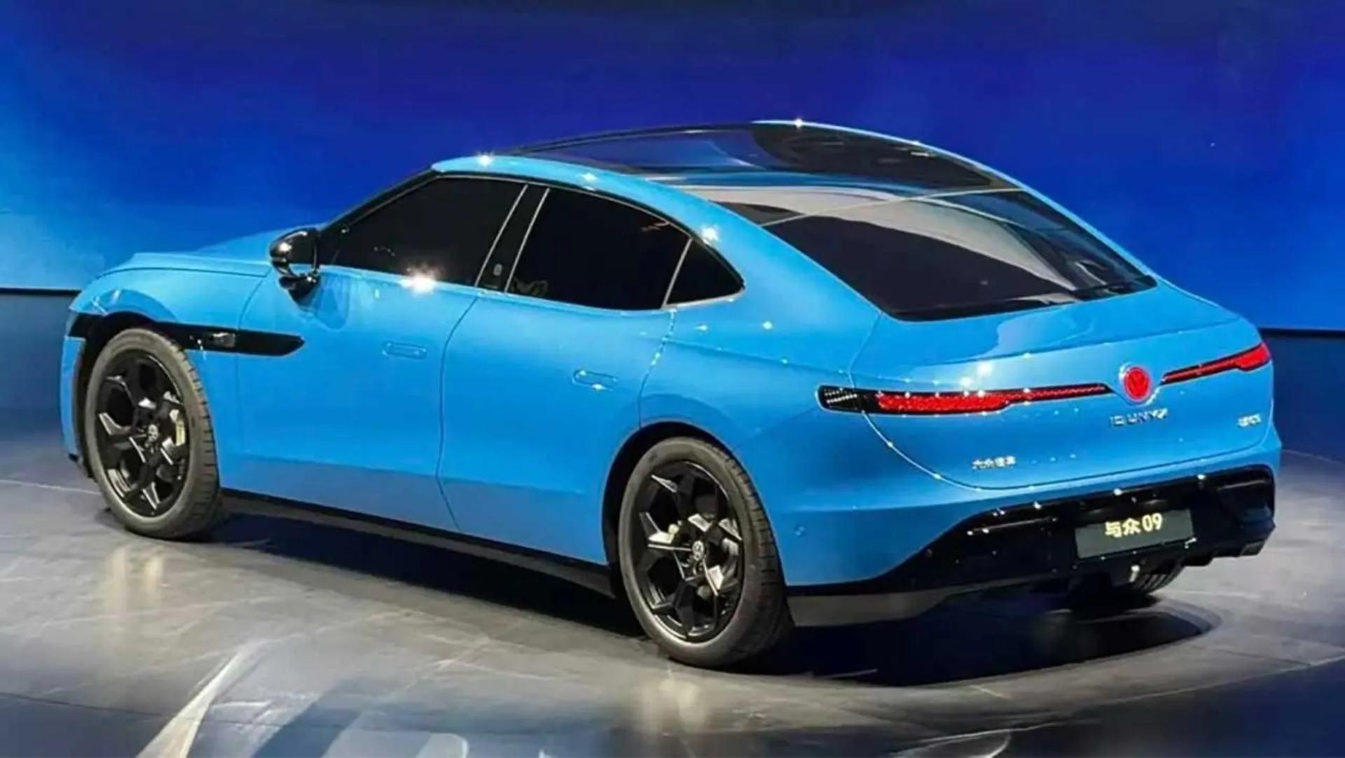 فولکس‌واگن ID یونیکس 09