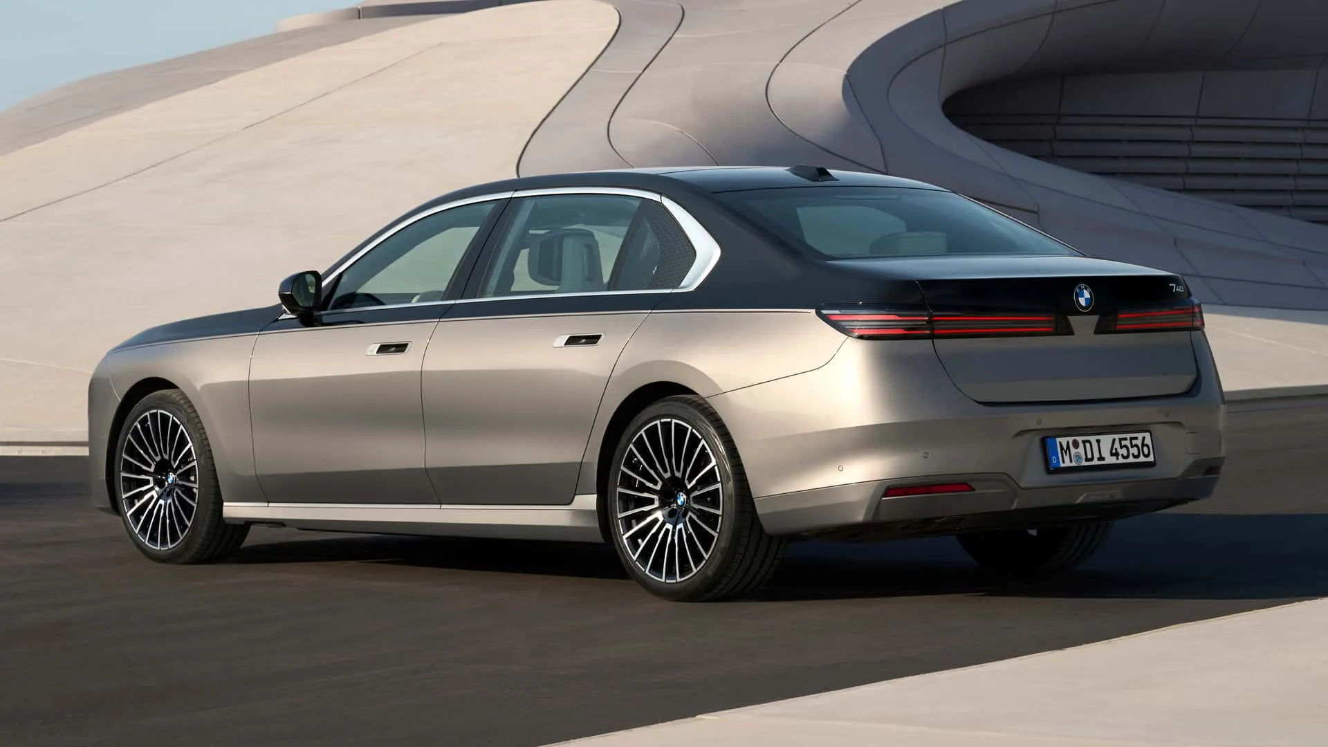 بی‌ام‌و سری ۷ مدل ۲۰۲۷ 