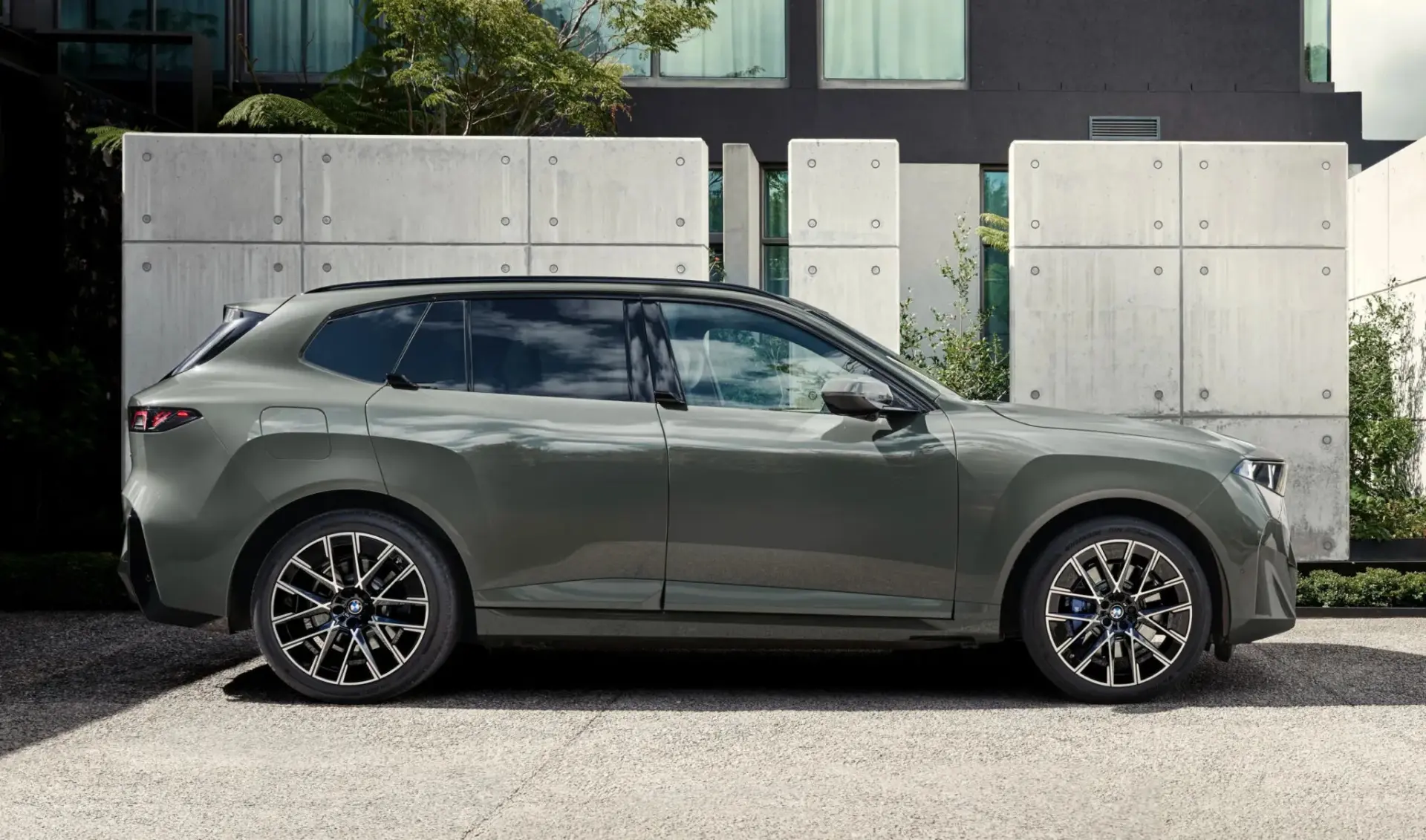 BMW X5 ix5  2027
