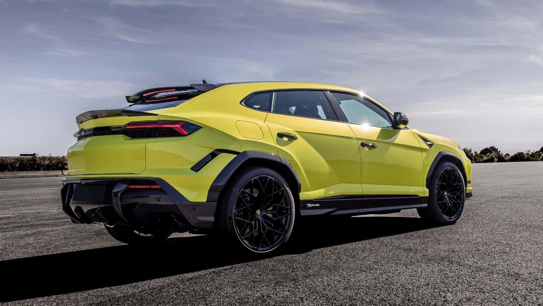   Urus SE Performante 