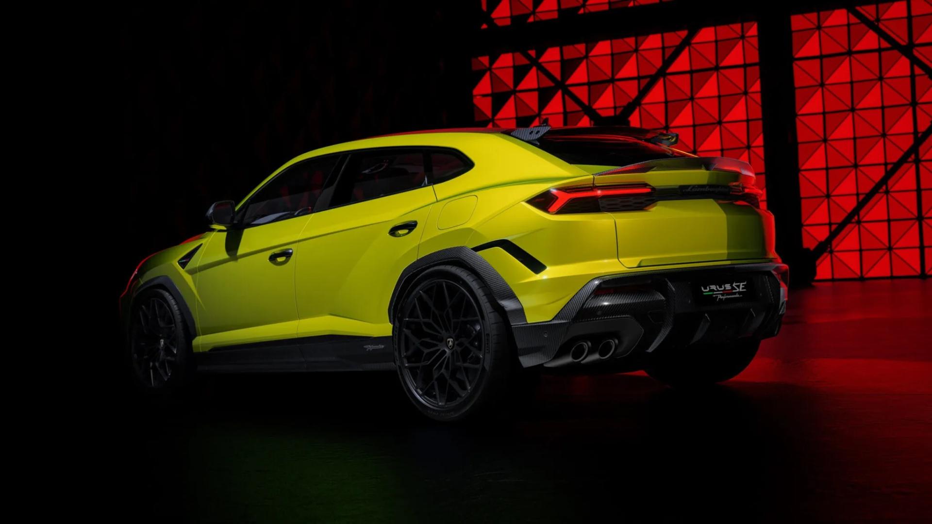   Urus SE Performante 