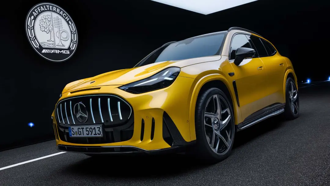 مرسدس AMG GT SUV زردرنگ نمای جلو