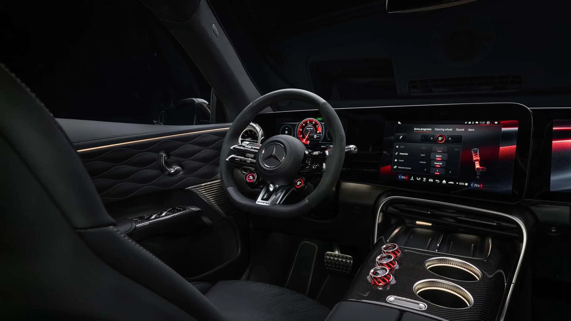 مرسدس AMG GT SUV داخل و داشبورد