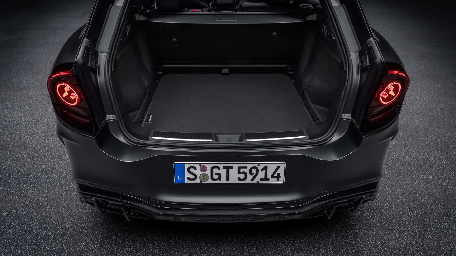 مرسدس AMG GT SUV صندوق عقب