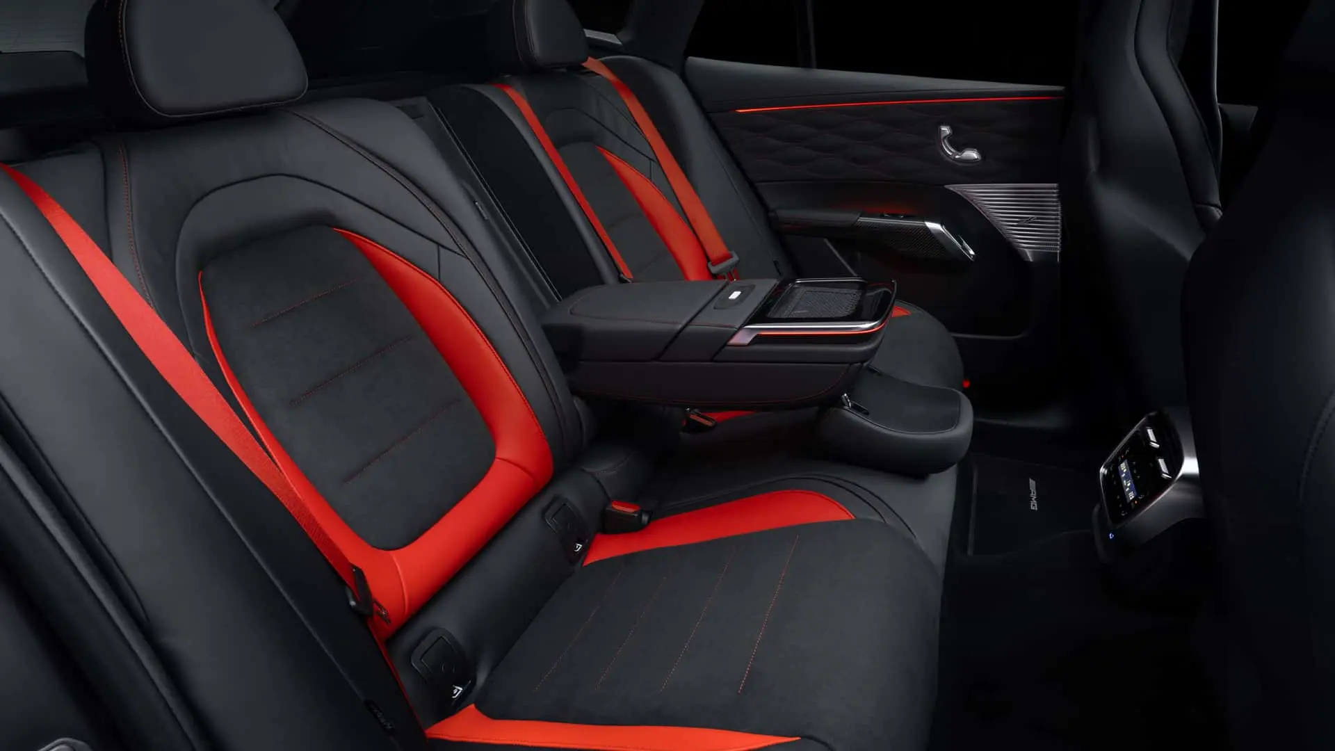 مرسدس AMG GT SUV صندلی‌های عقب