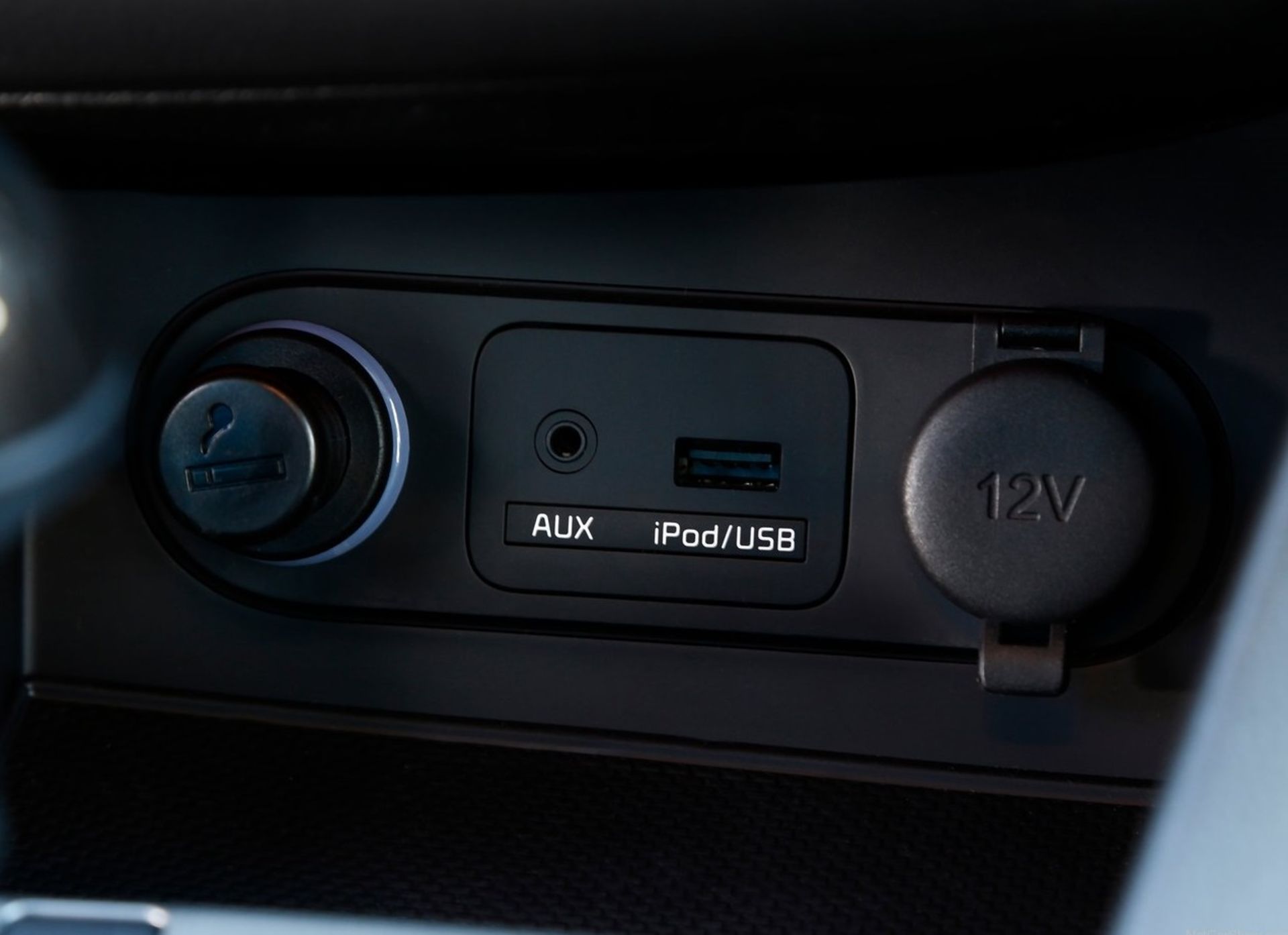 درگاه USB کیا اپتیما