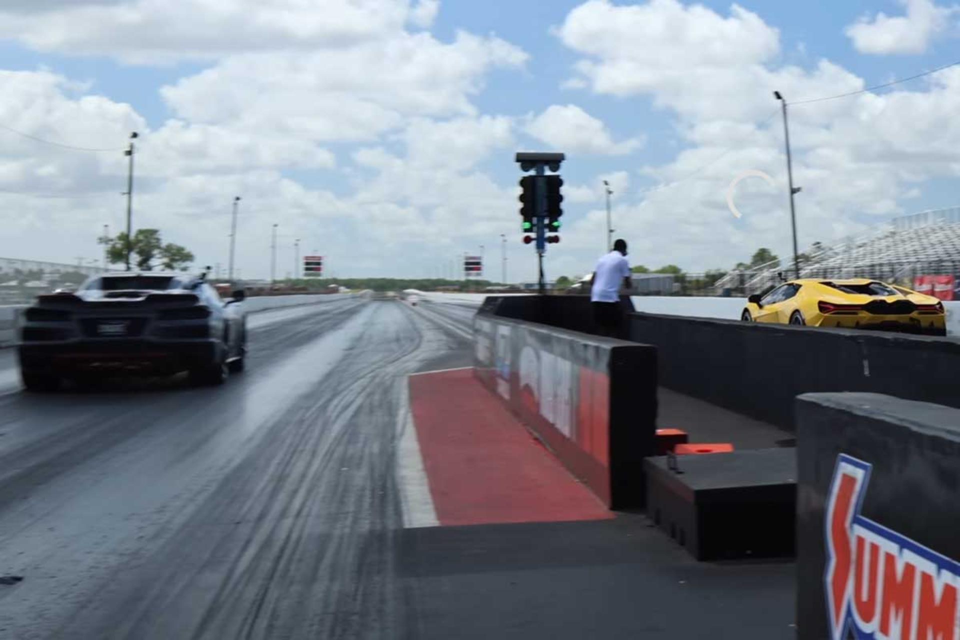 درگ کوروت E-Ray با لامبورگینی روئلتو