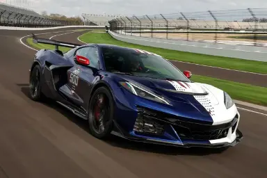 کوروت ZR1X خودروی ایمنی