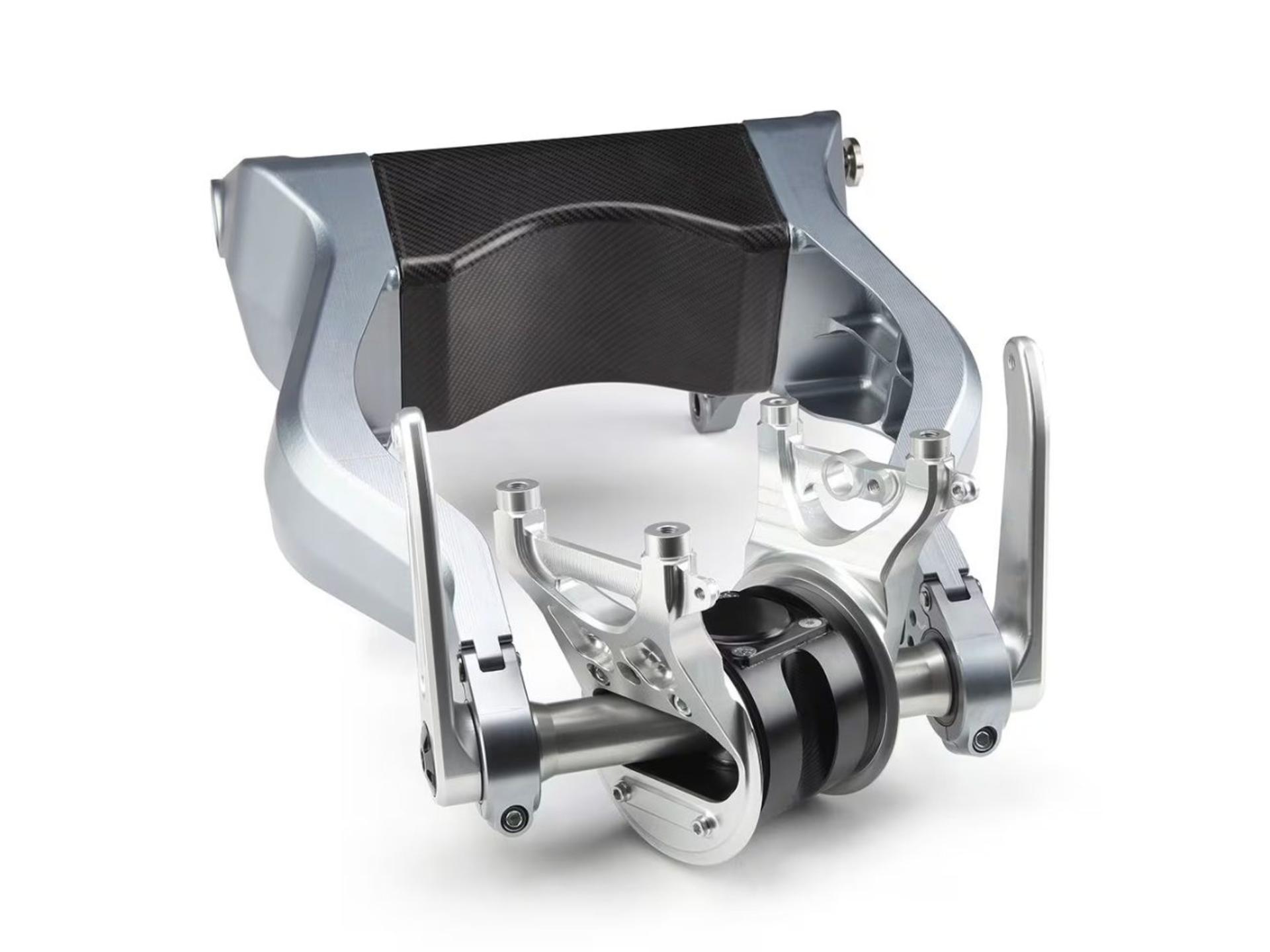 front swingarm in carbon fiber and billet aluminum