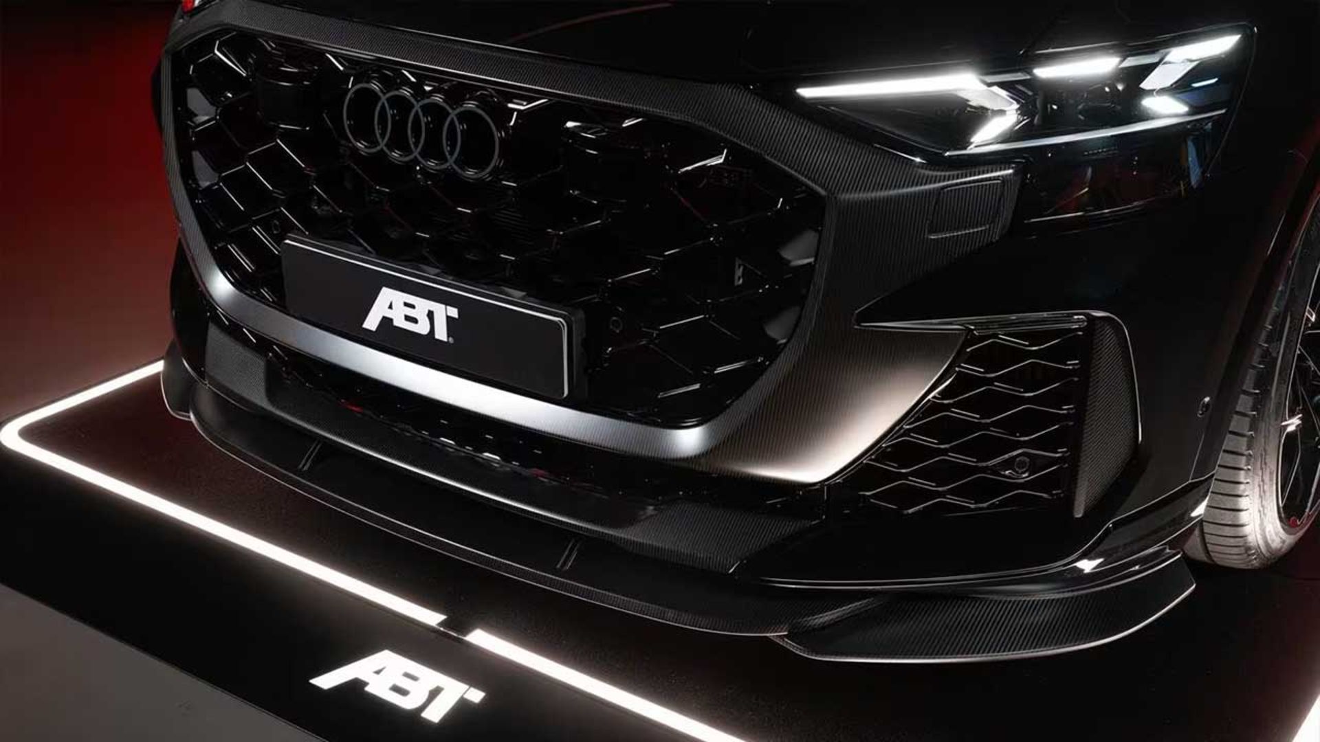 آئودی RS Q8 با تیونینگ ABT