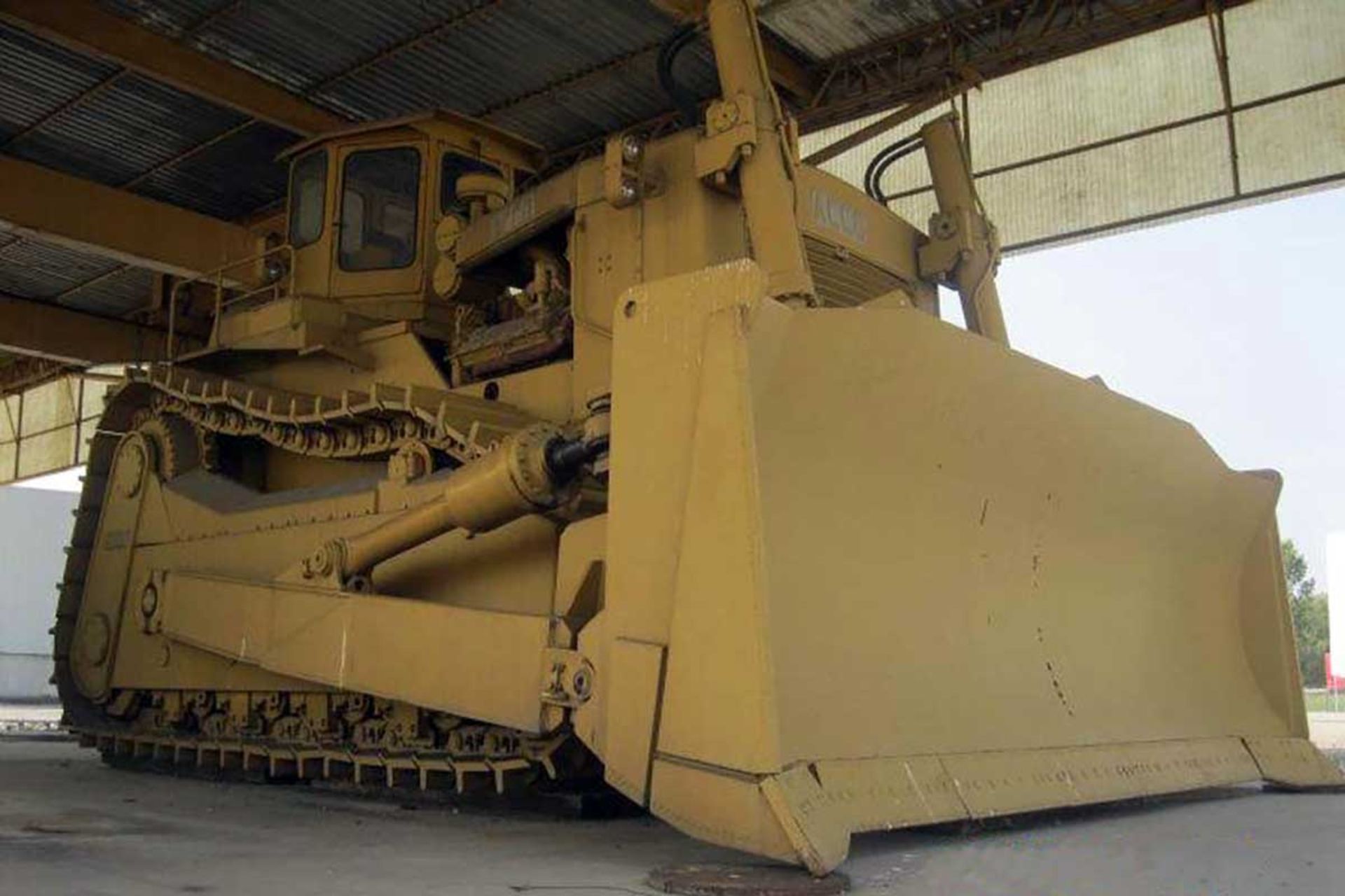 بزرگ‌ترین بلدوزر جهان