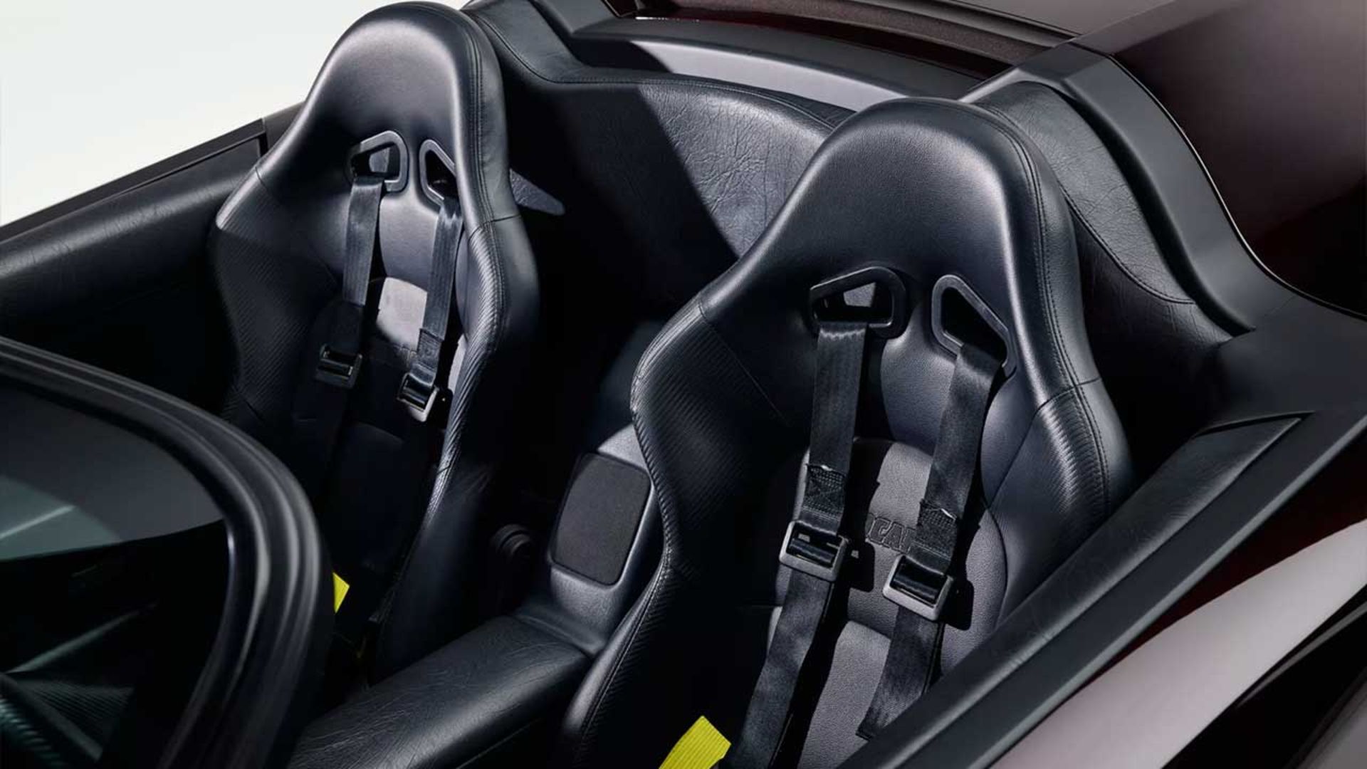 آکورا NSX رودستر مرد آهنی 
