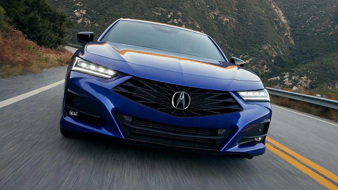 آکورا TLX 