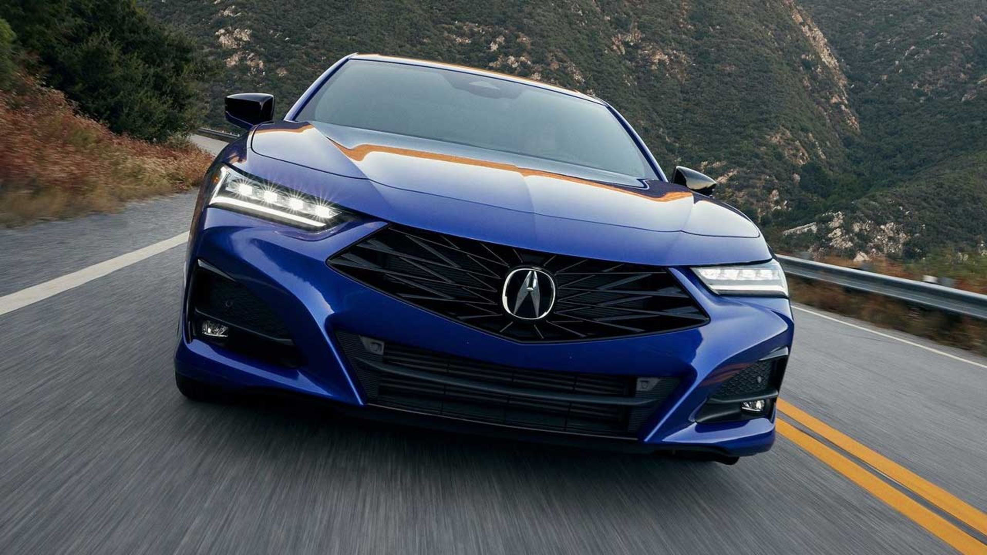 آکورا TLX 