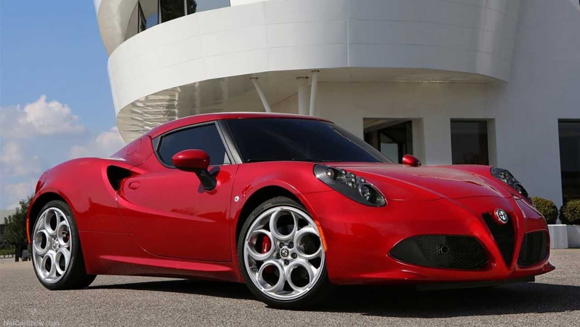 آلفارومئو 4C