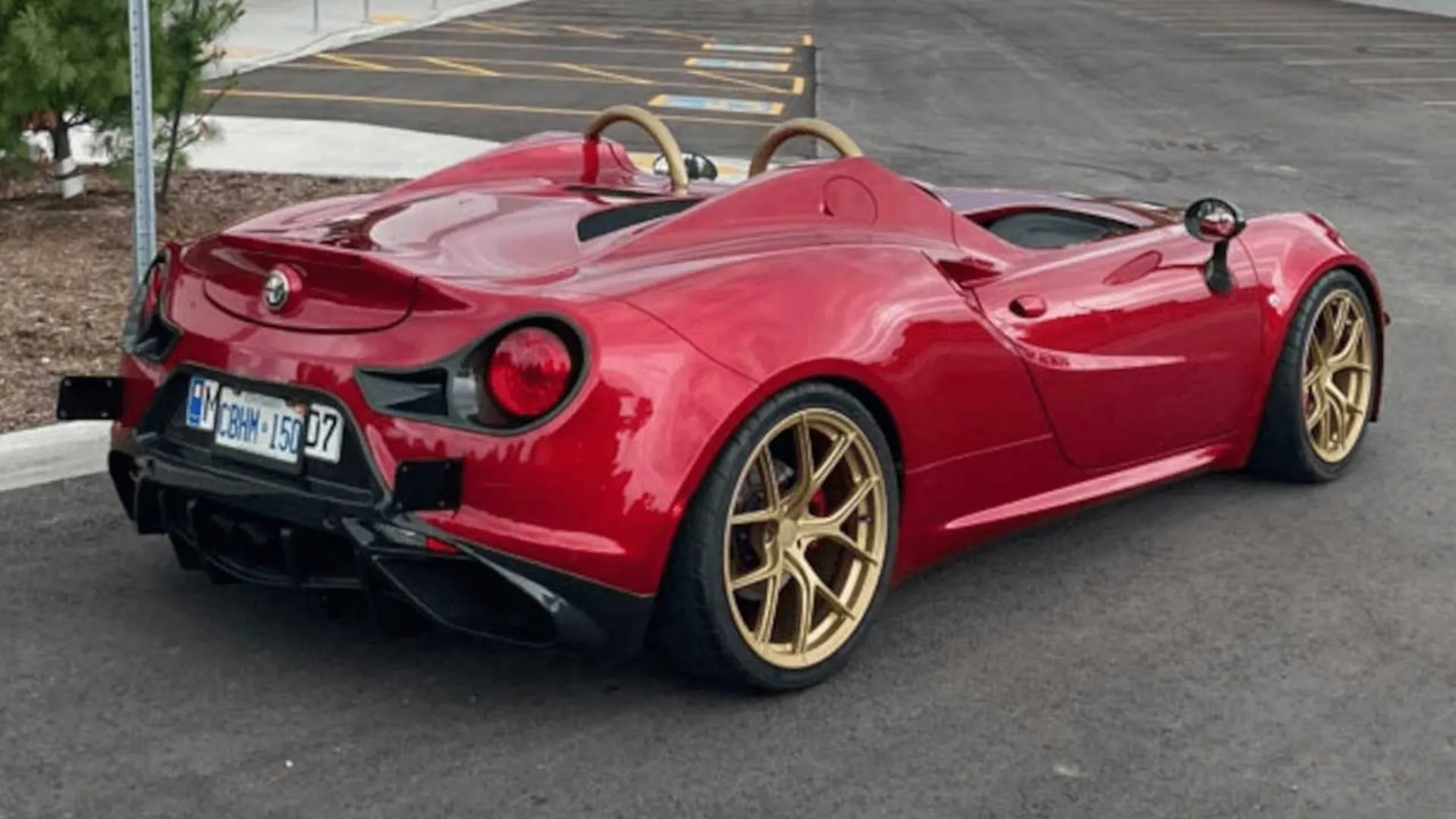 آلفارومئو 4C اسپیدستر