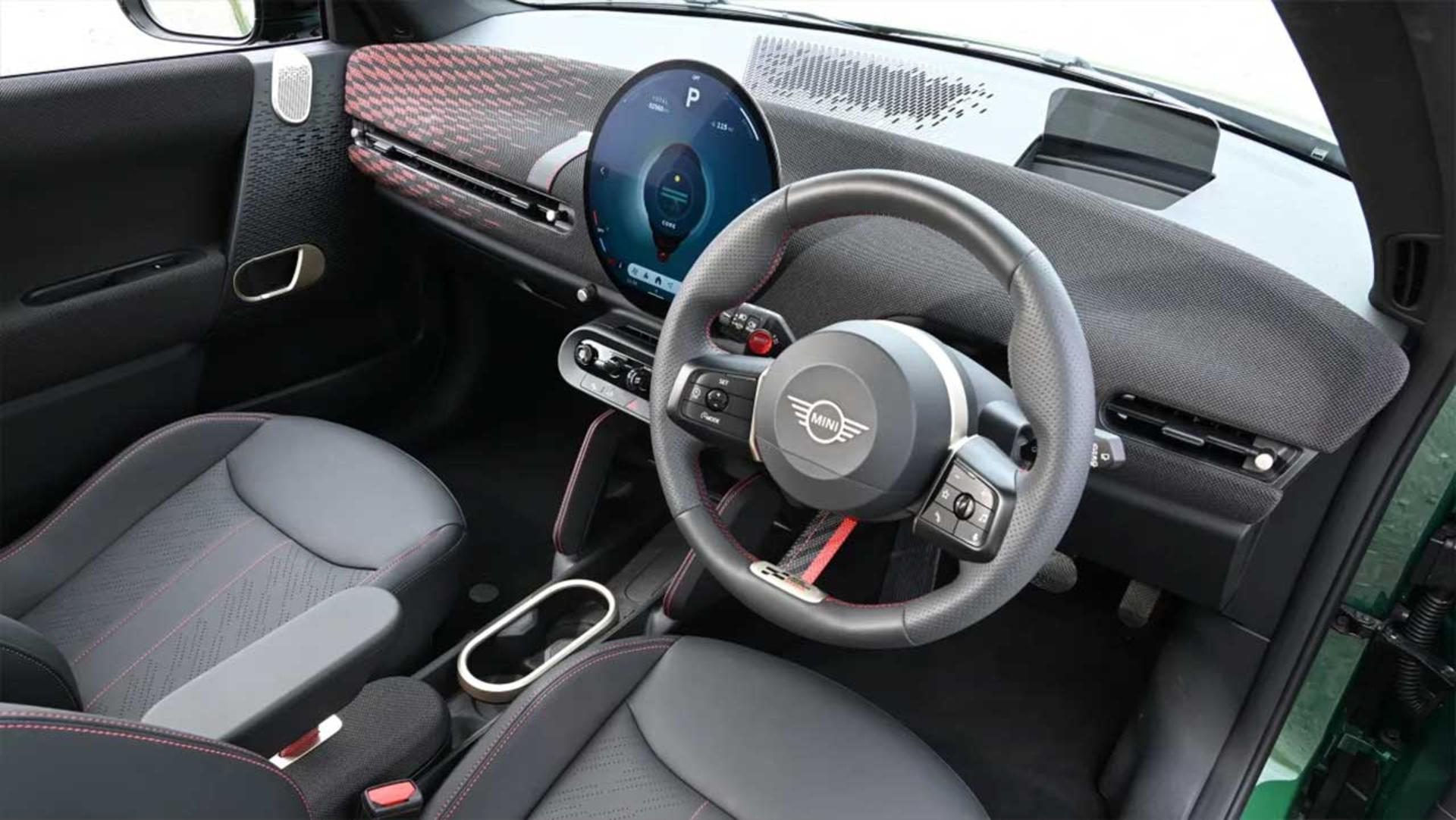 نبرد آلپین A290 و مینی JCW