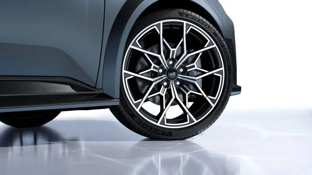 رینگ آلیاژی و لاستیک میشلن (Michelin) خودروی آلپین A290 (Alpine A290)