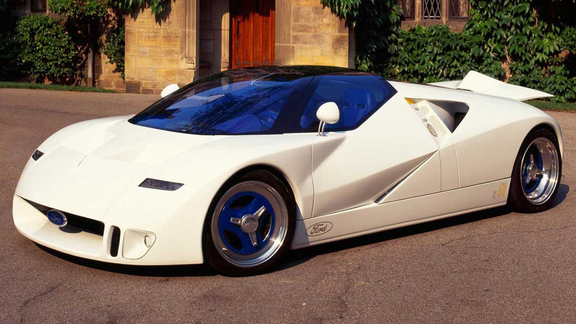 ابرخودروهای V12 آمریکایی 