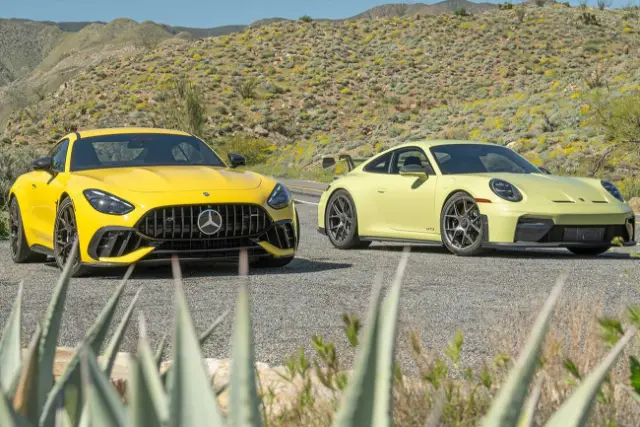نبرد پورشه 911 GT3 و مرسدس AMG GT63 پرو