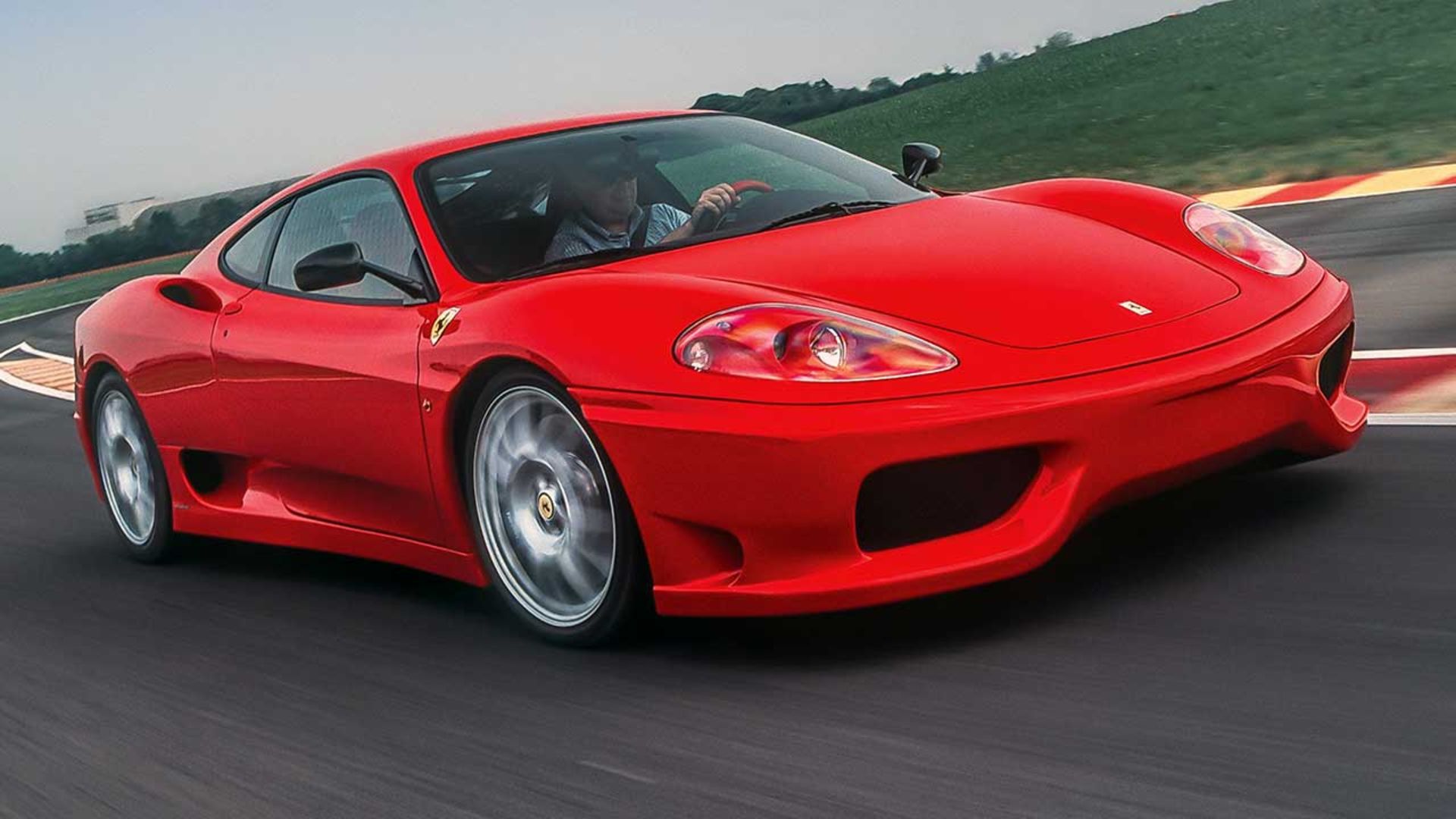 فراری ۳۶۰ چلنج استراداله