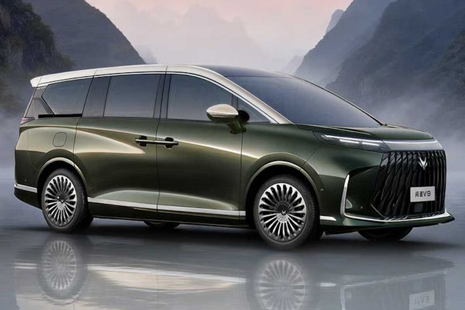 بایک آرک‌فاکس V9