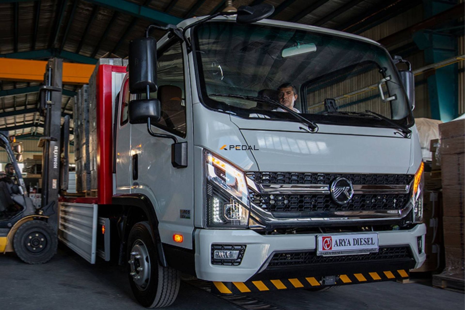 جلوی کامیونت کاما 9.2 تن 