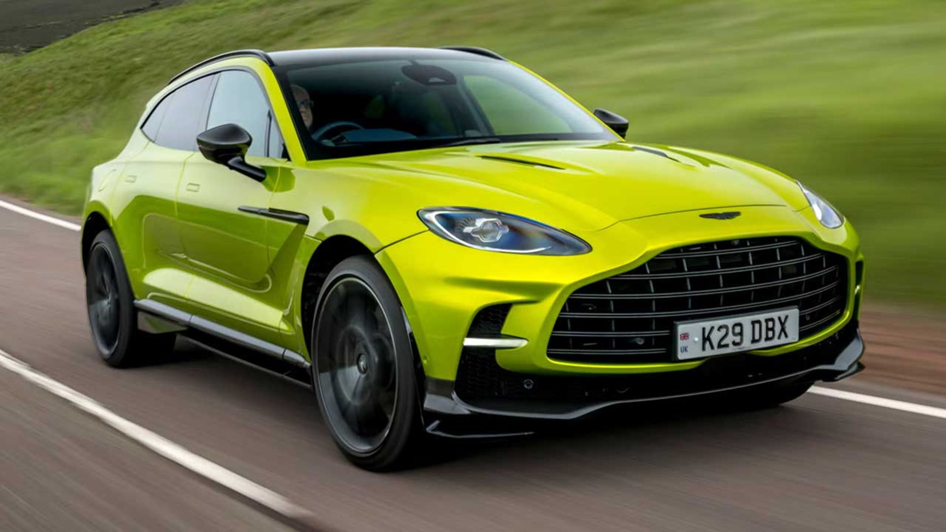 آستون‌مارتین DBX707