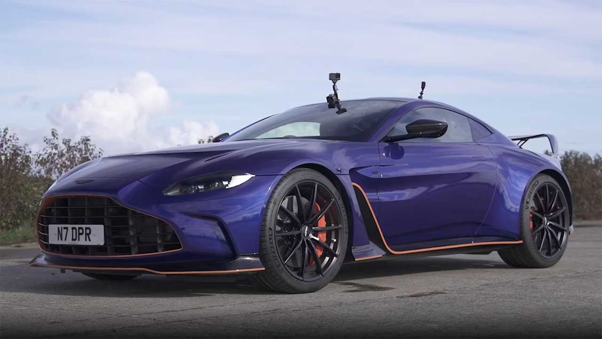 آستون‌مارتین‌ ونتیج