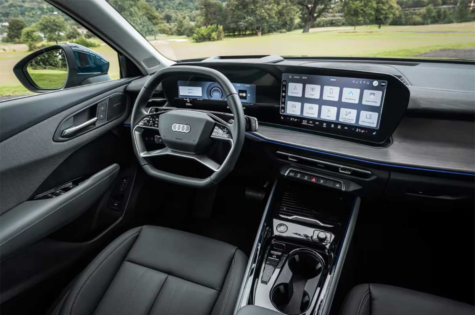 داخل آئودی Q3