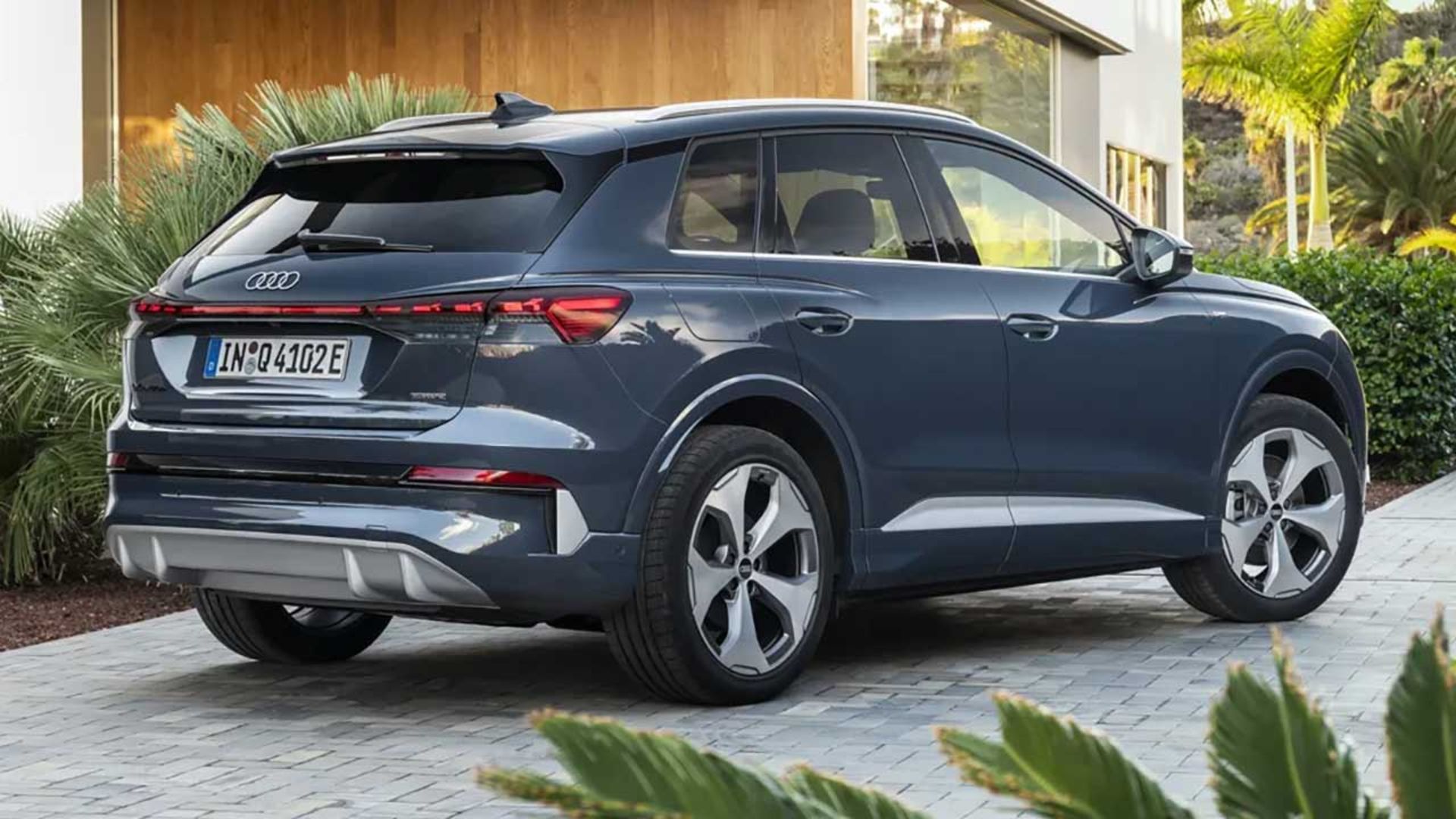 آئودی Q4 E-Tron مدل ۲۰۲۷ 
