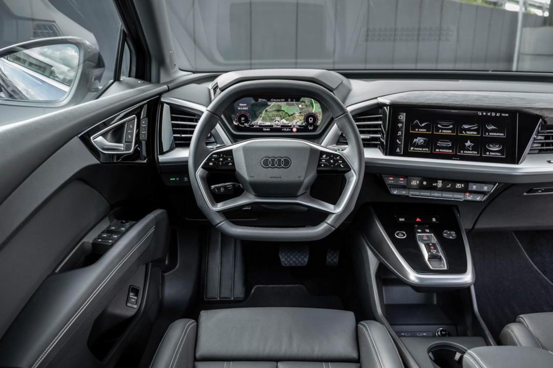 داشبورد آئودی Q4 e-tron