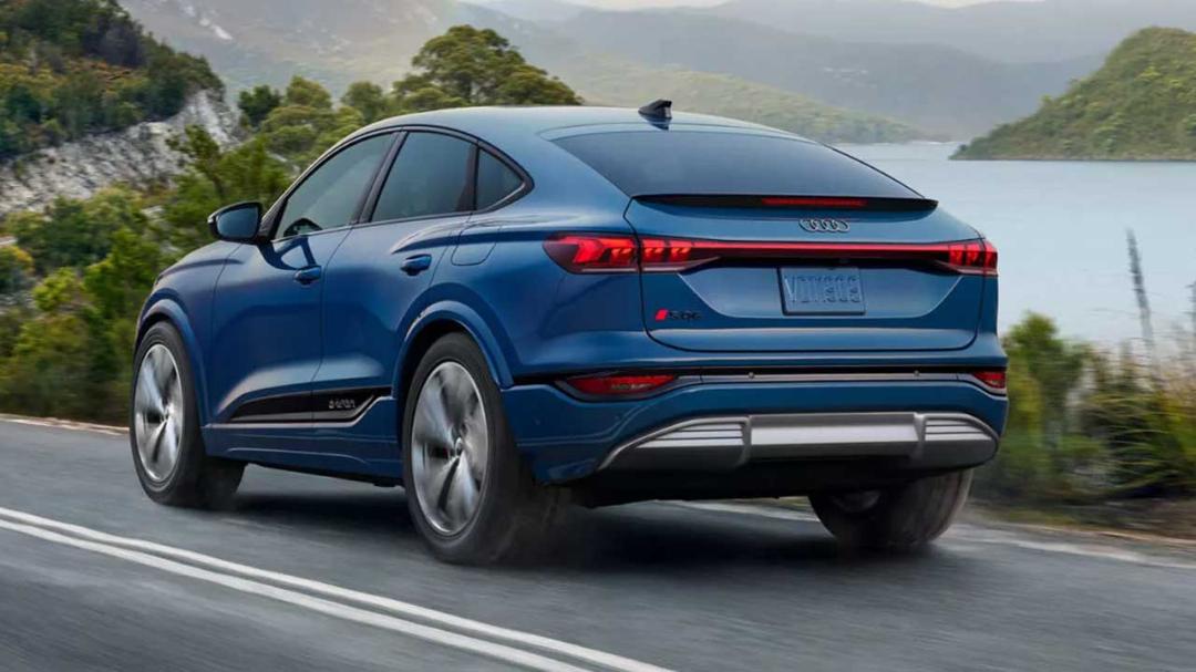 آئودی Q6 e-Tron اسپرت‌بک