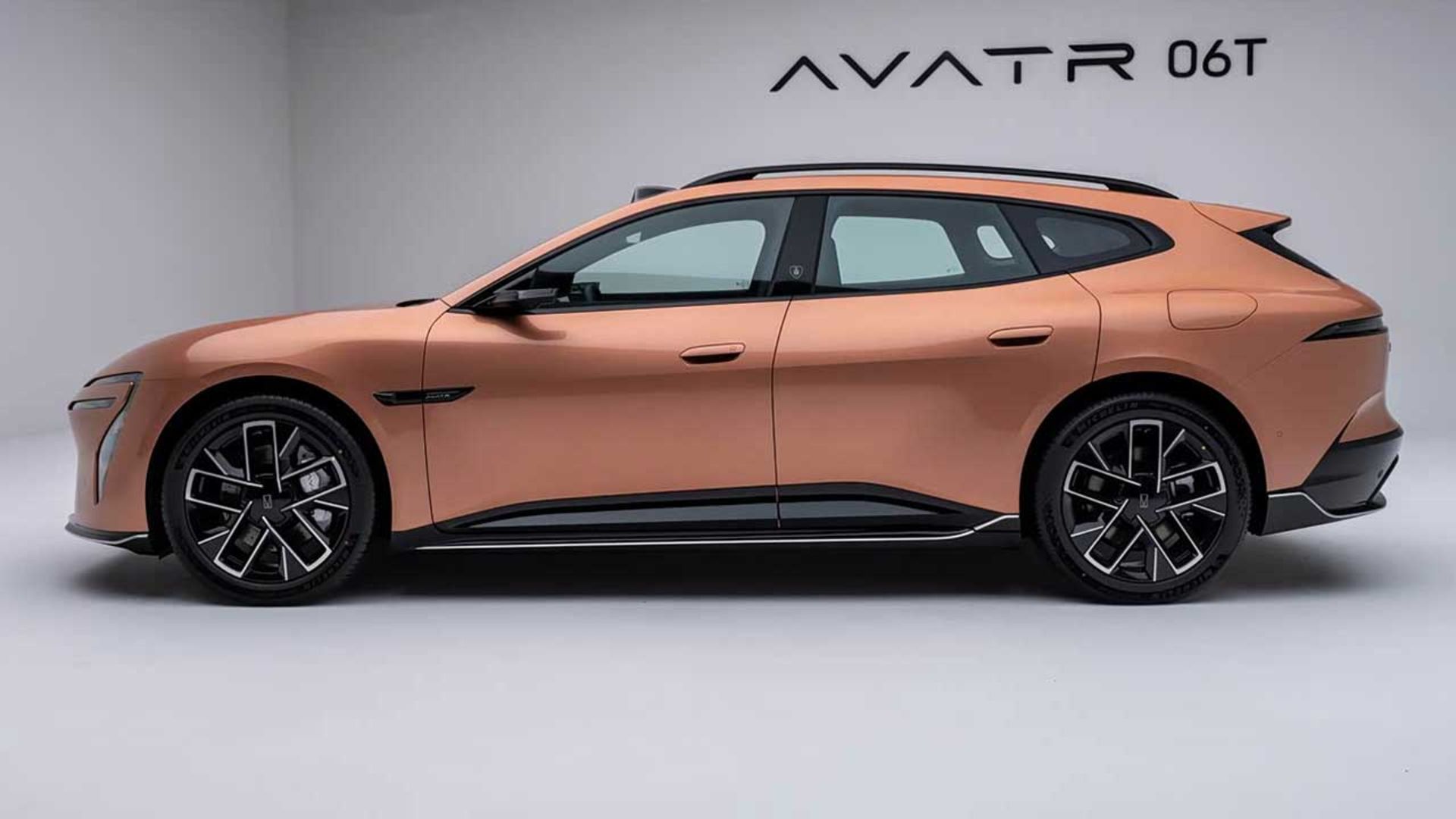 آواتر 06T